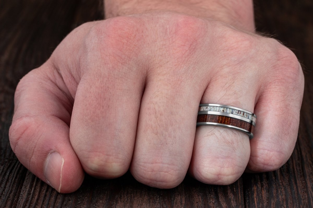 The_Elk_Outdoorsman_antler_ring.jpg?v\u0